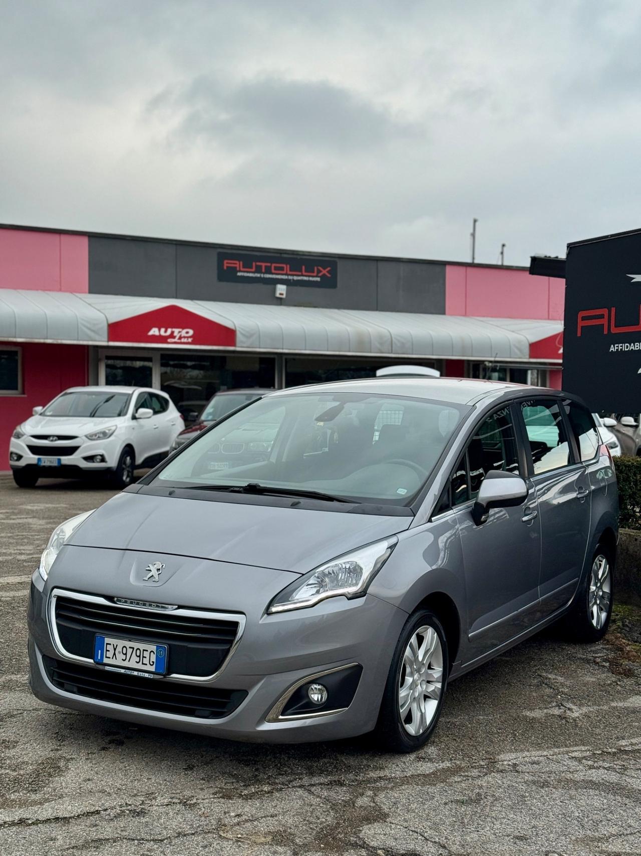 Peugeot 5008 7POSTI 1.6HDi 115CV 159.000KM