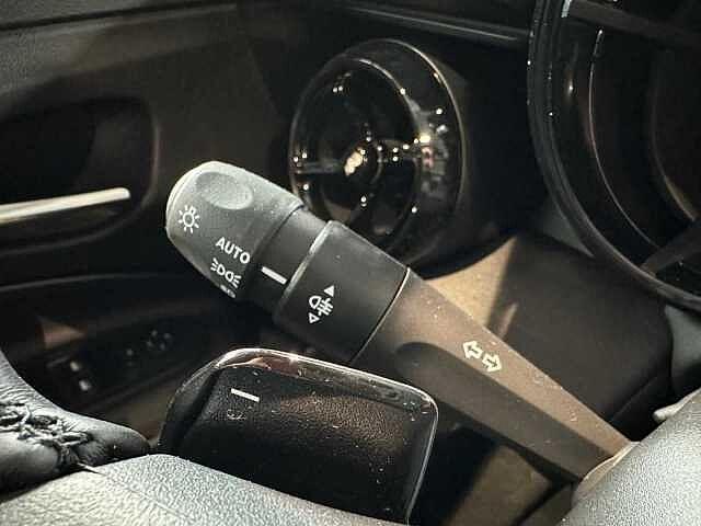 Alfa Romeo Junior 1.2 136 CV Hybrid eDCT6 KM ZERO