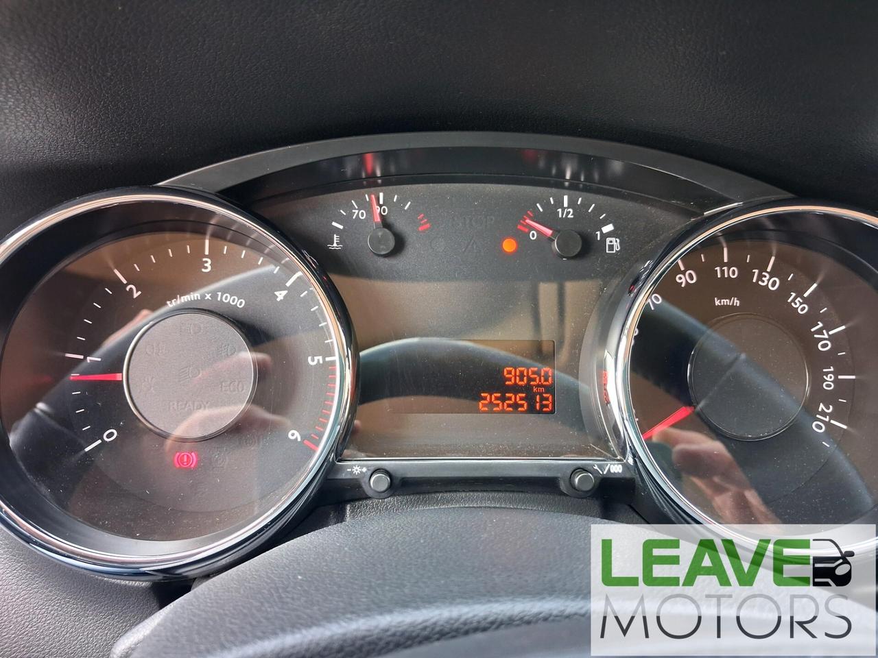 Peugeot 3008 1.6 HDi 112CV (M1591)