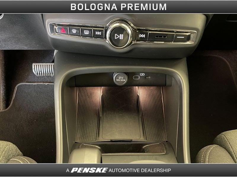 Volvo XC40 XC40 B3 automatico Core