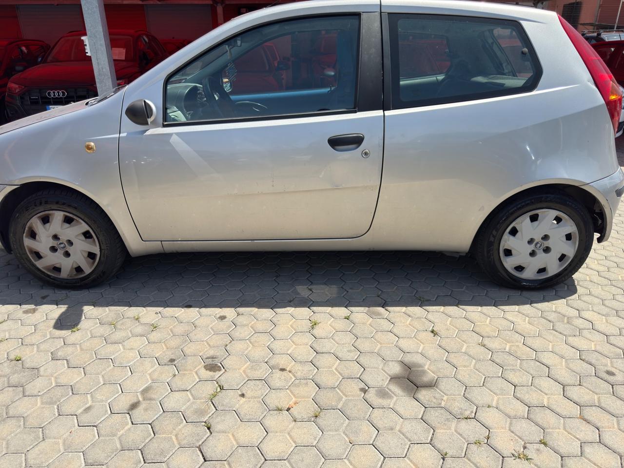 Fiat Punto ADATTA A NEOPATENTATI 1.2i 16V