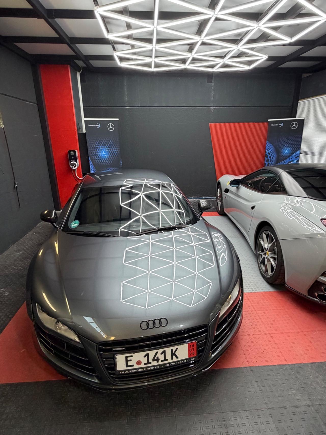 Audi R8 4.2 V8 FSI quattro R tronic