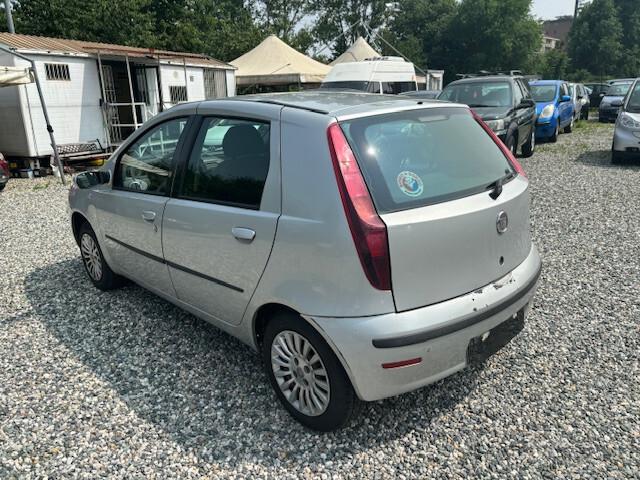 FIAT PUNTO 1.2 ADATTA A NEOPATENTATI - FRIZIONE NUOVA