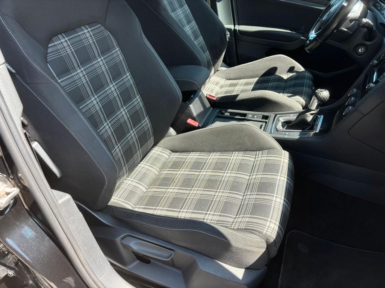 Volkswagen Golf GTD 2.0 TDI 5p. BlueMotion Technology