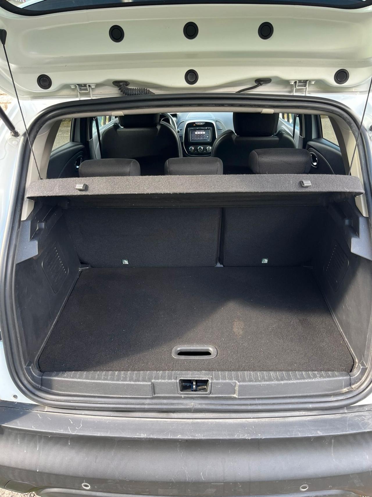 Renault Captur dCi 8V 110 CV Start&Stop Energy Initiale Paris