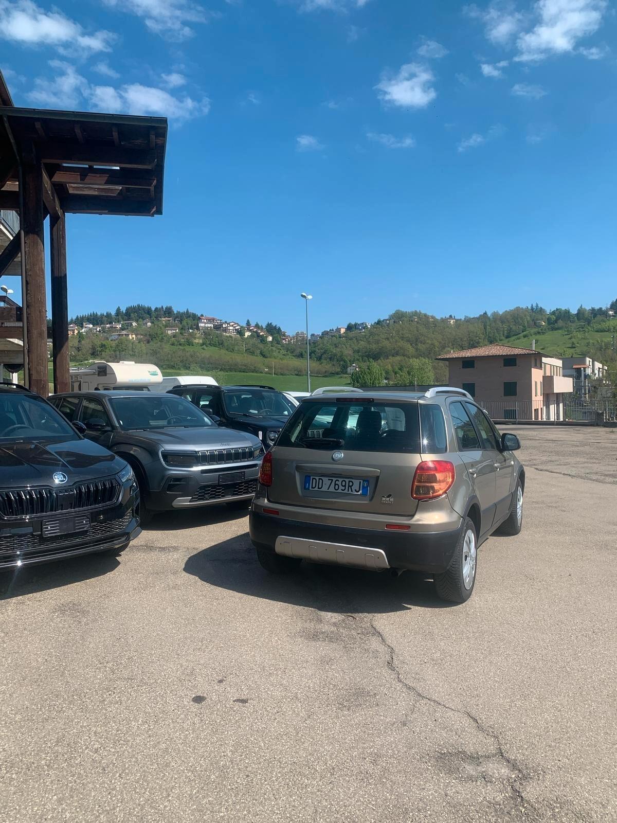 Fiat Sedici 2.0 MJT 16V 4x4 Emotion full, in buone condizioni generali, manutentata, neo patentati