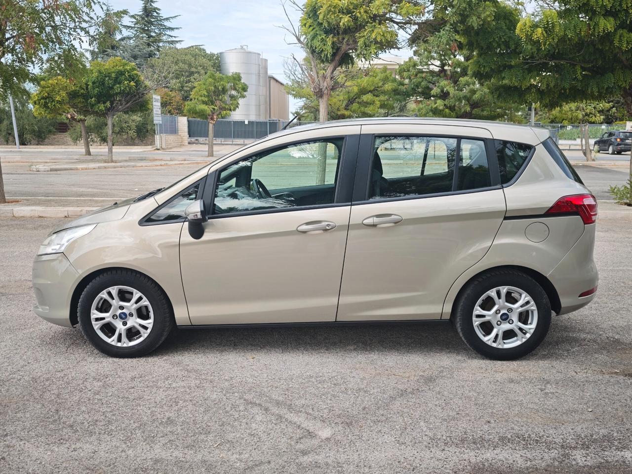Motore rigenerato Ford B-Max 1.6 TDCi 95 CV Individual
