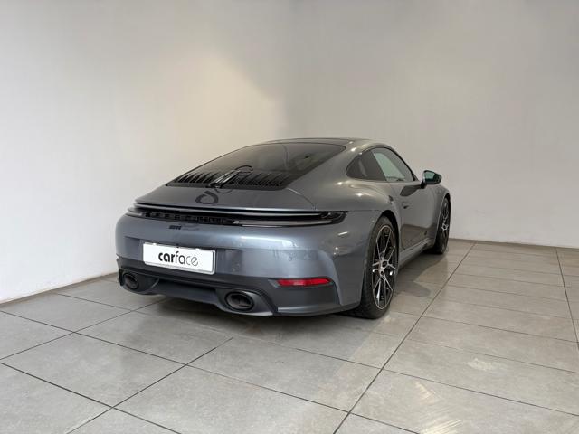 PORSCHE 992 Carrera