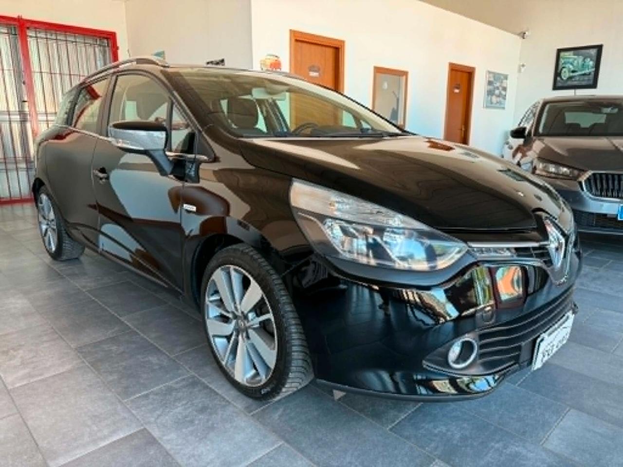 Renault Clio Sporter 1.5 dCi 8V 75CV Costume National