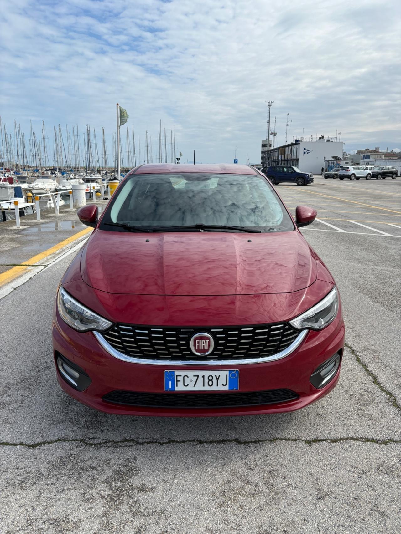 Fiat Tipo 1.6 MJT Lounge - 2016