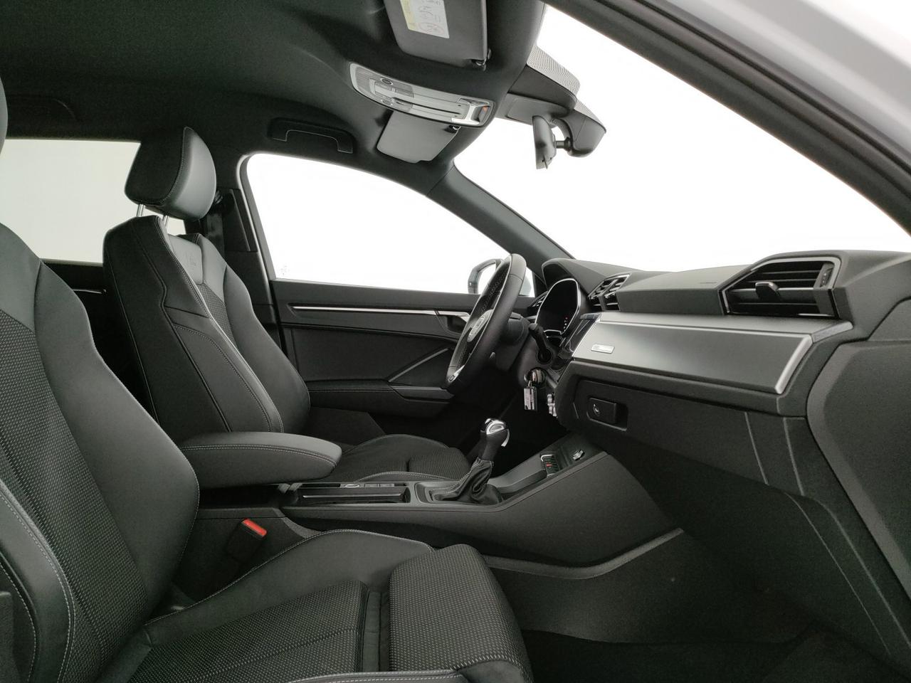 Audi Q3 35 2.0 tdi s line edition s-tronic