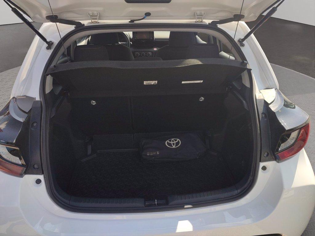 TOYOTA Yaris 1.0 active del 2023