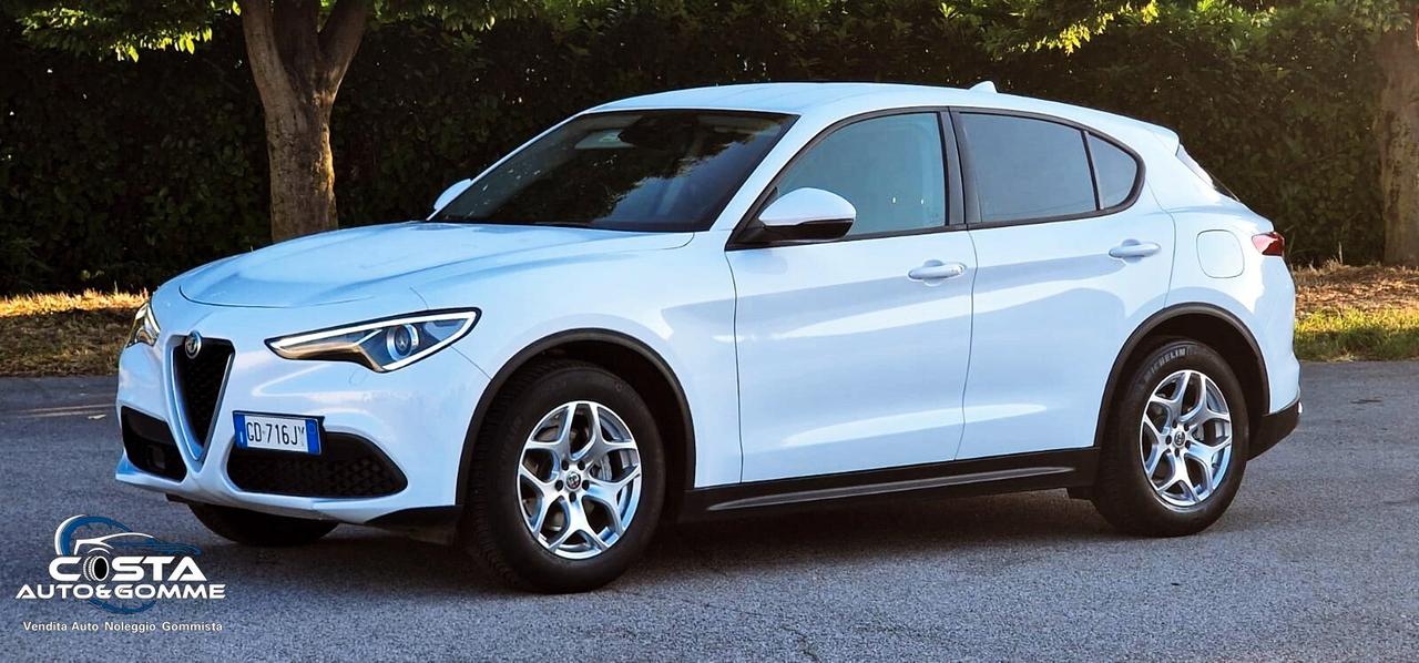 Alfa Romeo Stelvio 2.2 Turbodiesel 160 CV AT8 RWD