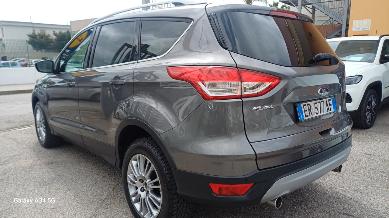 Ford Kuga 2.0 TDCI 140 CV 4WD Titanium