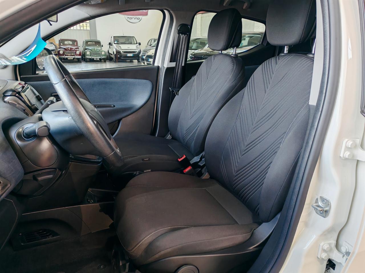 Lancia Ypsilon 1.0 FireFly Hybrid Gold PREZZO REALE