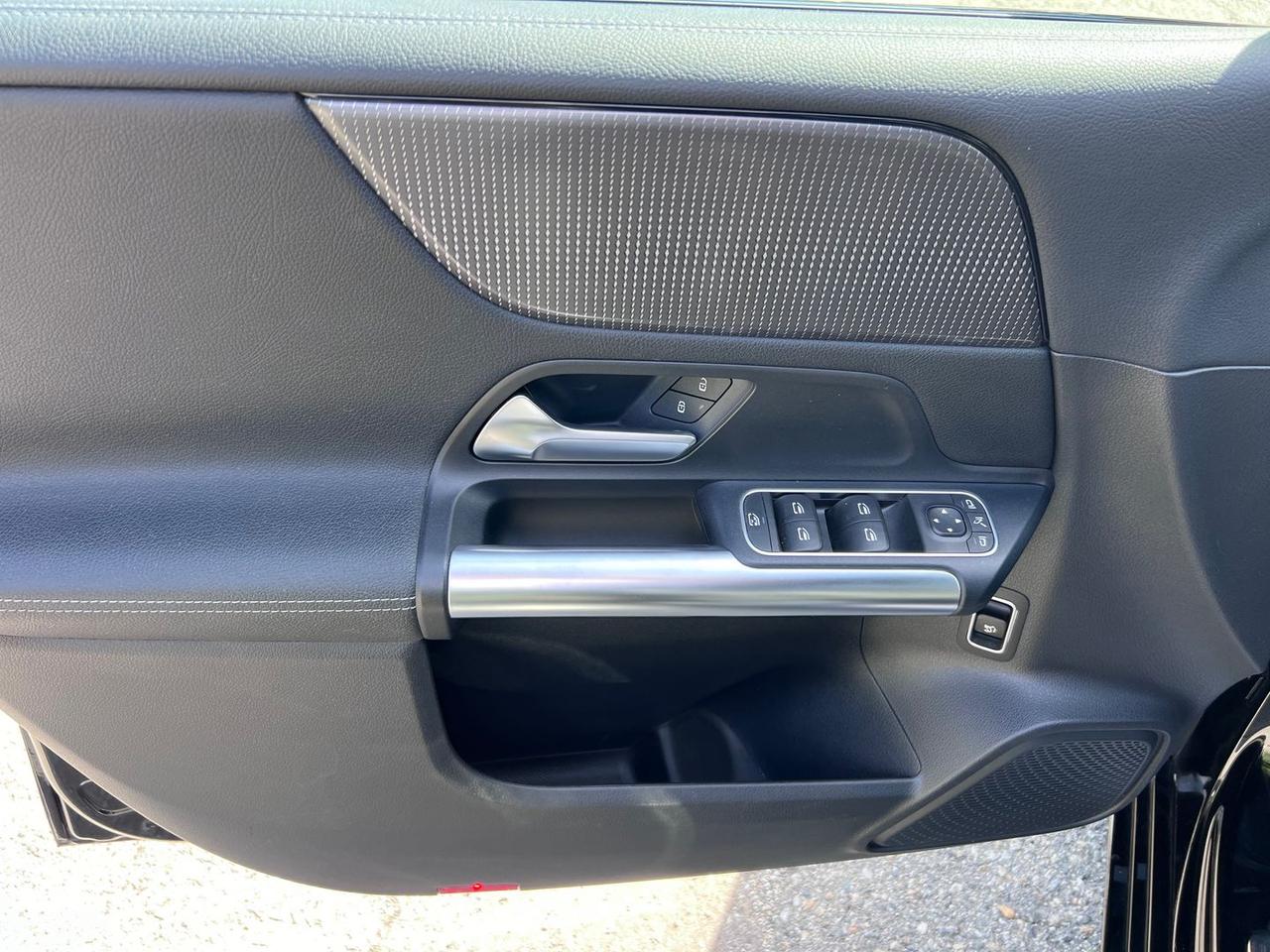 Mercedes-Benz B 180 Sport Plus B 180 D