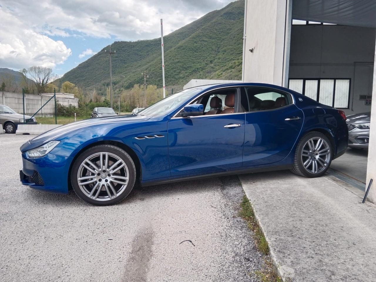 Maserati Ghibli 3.0 V6 250CV DIESEL
