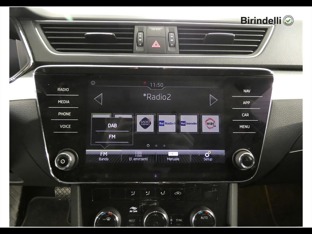 SKODA Superb 3ª serie - Superb 2.0 TDI 150 CV SCR DSG Wagon Executive