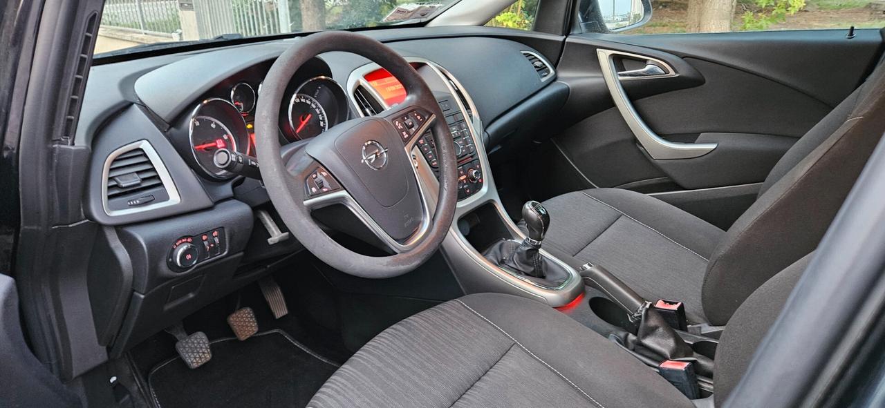 Opel Astra 1.7 CDTI 110CV EcoFLEX S&S 5 porte Cosmo