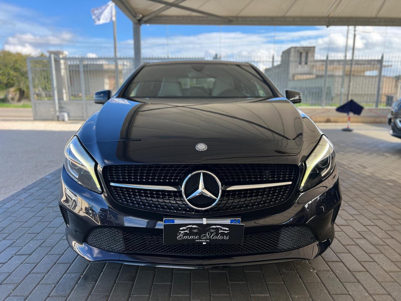Mercedes-benz A 180 d Automatic Sport CRYSTAL GREY