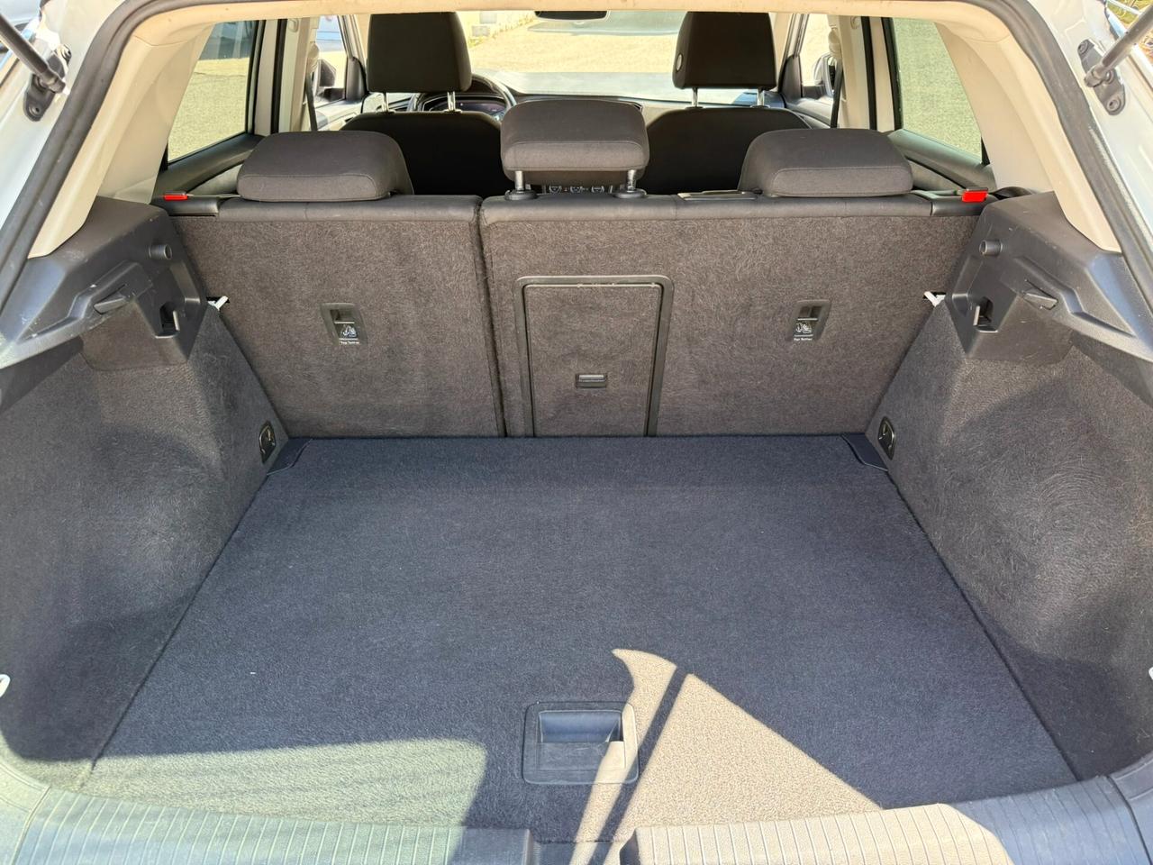 Volkswagen T-Roc 1.0 TSI 115 CV StBlueMotion Gancio di Traino