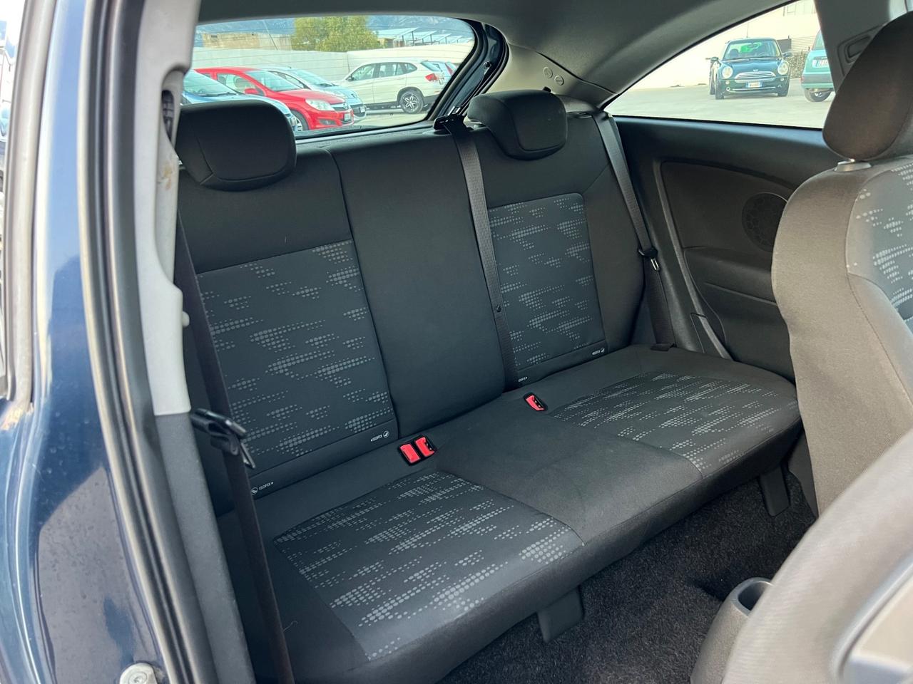 Opel Corsa 1.2 benzina 3 porte Restyling 2012