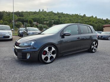 Volkswagen Golf GTI 2.0 TSI 5p.