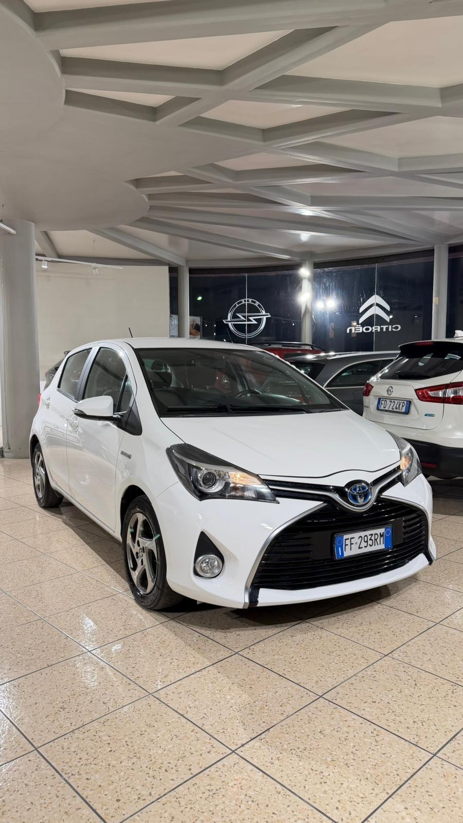 Toyota Yaris 1.5 Hybrid 5 porte Active