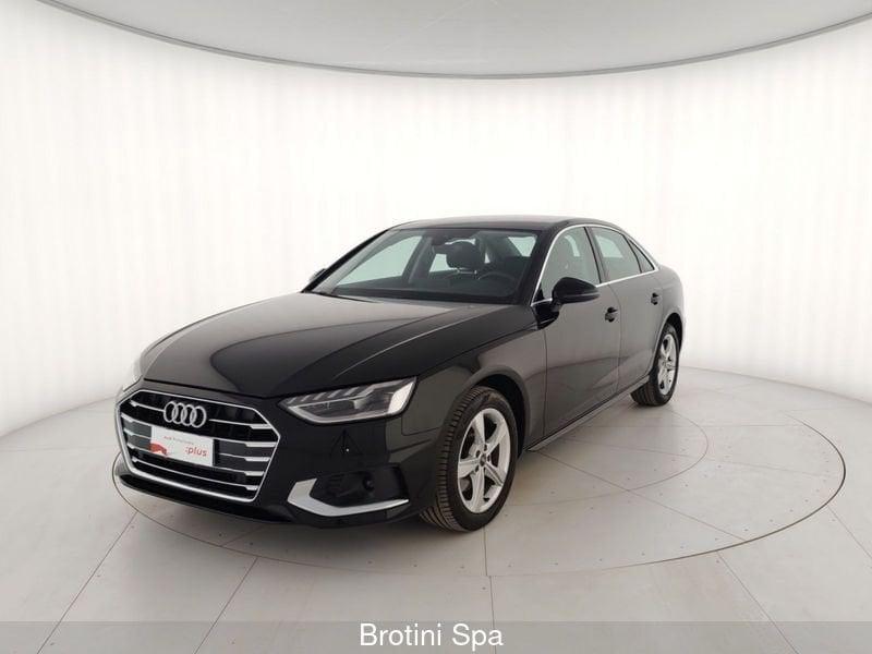 Audi A4 30 TDI/136 CV S tronic Business Advanced