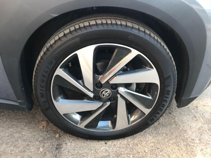 Toyota Aygo X 1.0B (72 CV) Lounge S-CVT