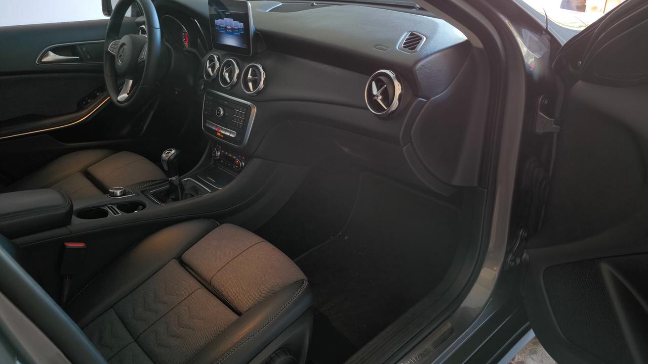 Mercedes-benz GLA 180 d Business