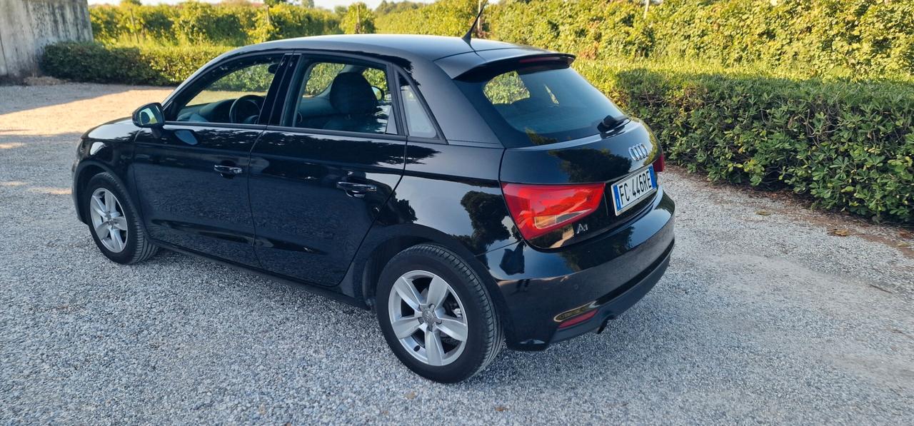 Audi A1 SPB 1.0 TFSI ultra Design