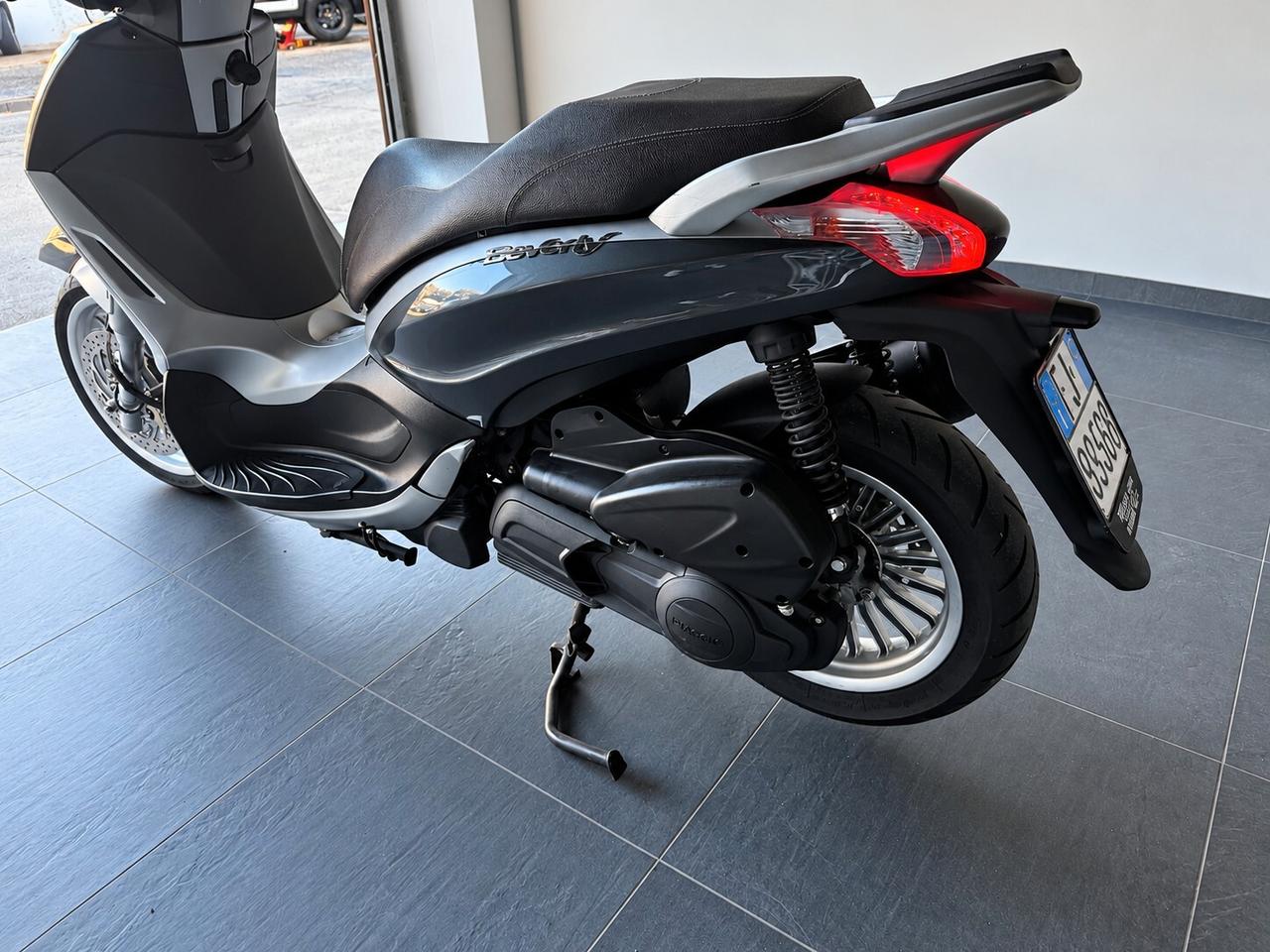 Piaggio Beverly 300 i.e.