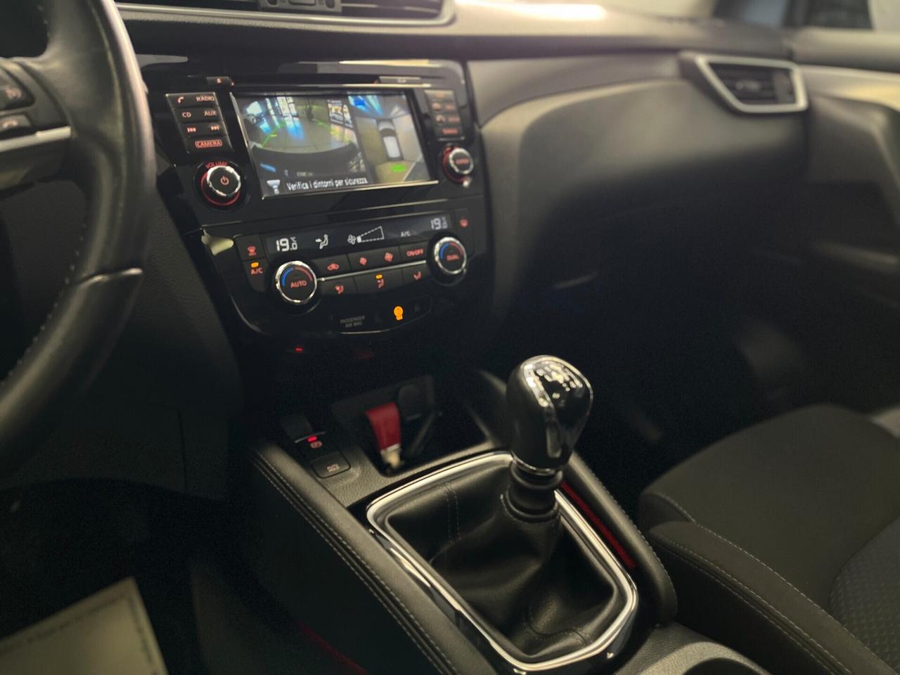 Nissan Qashqai 1.5 dCi N-Connecta