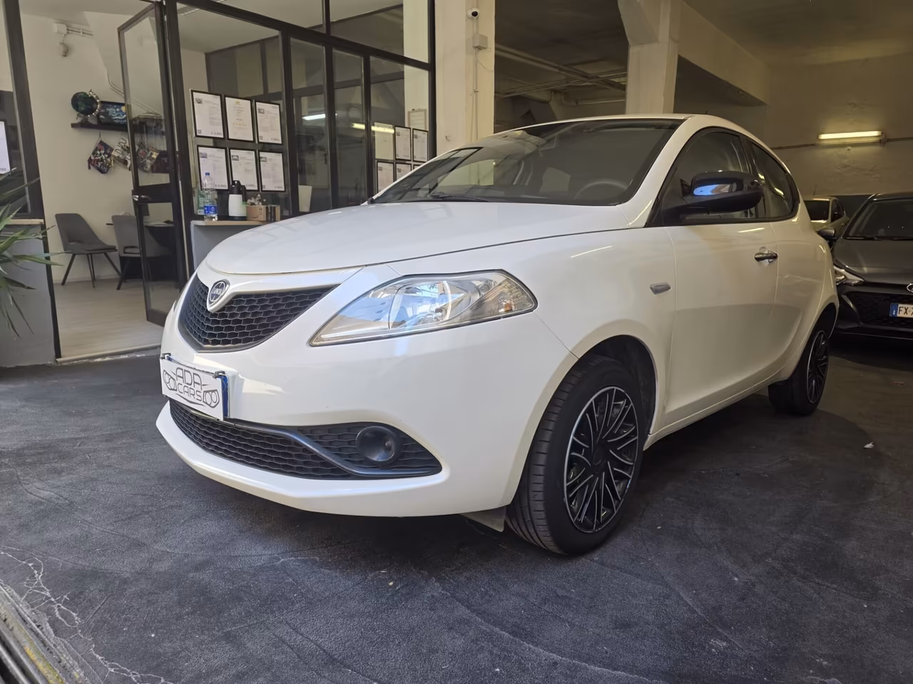 Lancia Ypsilon 1.2 69 CV unico proprietario