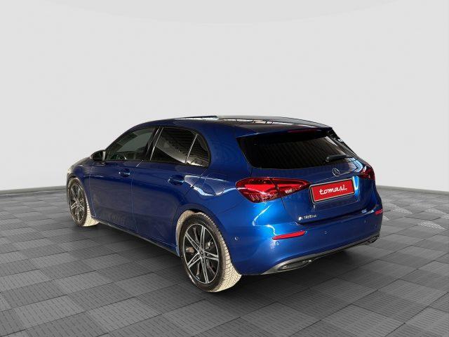 MERCEDES-BENZ A 180 A 180 d Automatic Progressive Advanced