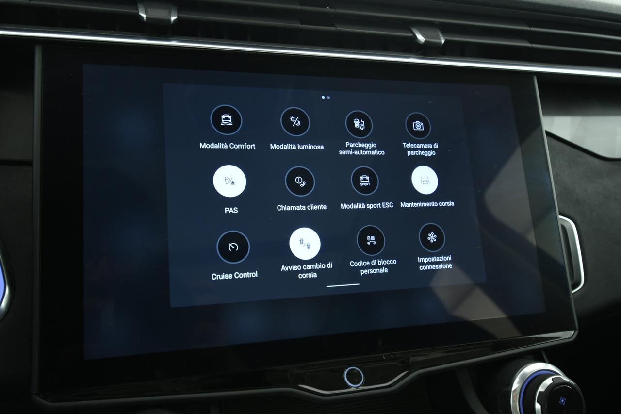 Lynk & Co 01 1.5 t hev auto TETTO PANO+ACC+CAMERA+APP CONNECT