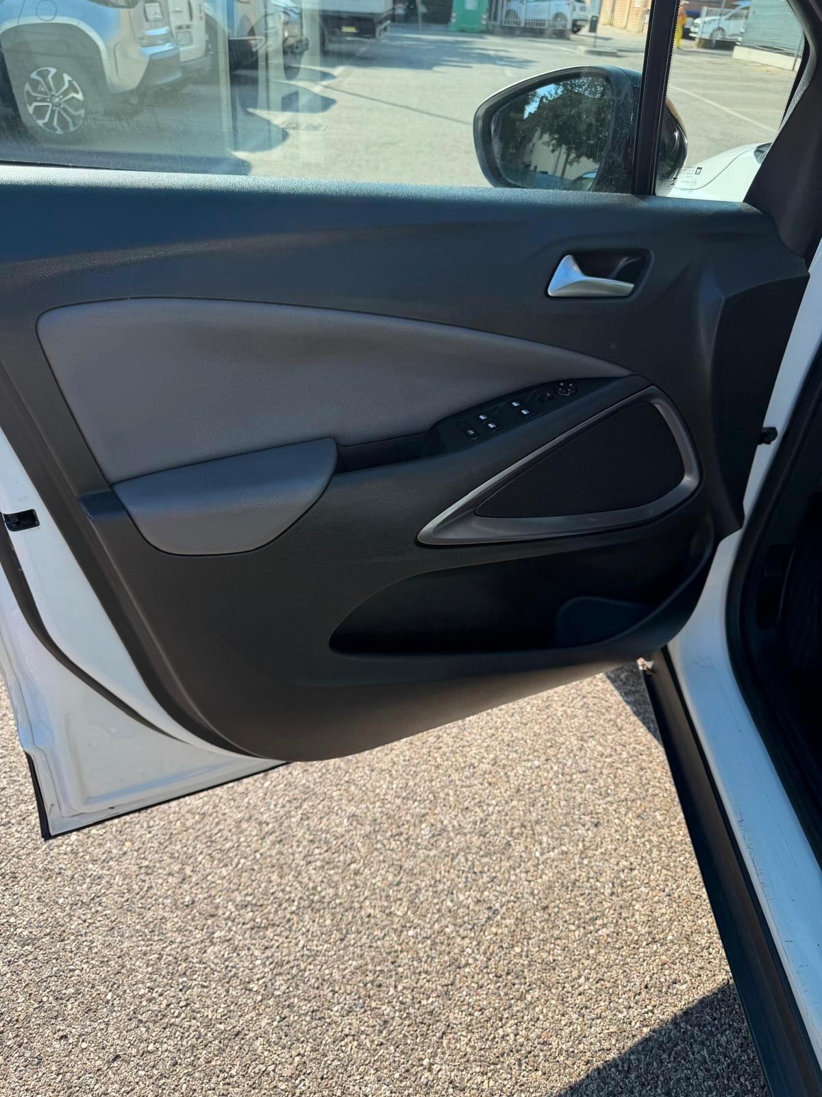 Opel Crossland X 1.2 Gpl - NEOP. - 12 MESI DI GARANZIA -