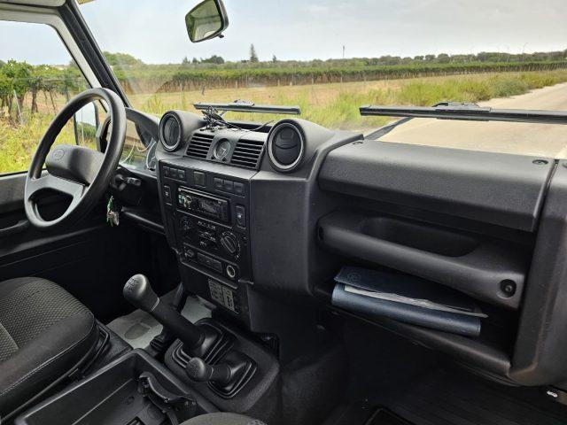 LAND ROVER Defender 90 2.2 TD4 Station Wagon N1