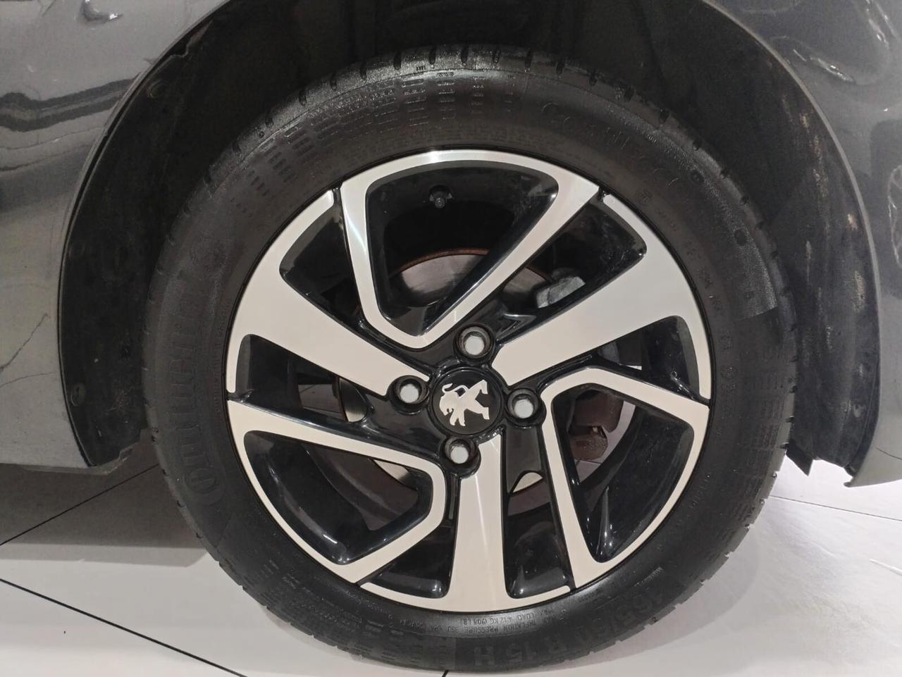 Peugeot 108 VTi 68 5 porte Allure