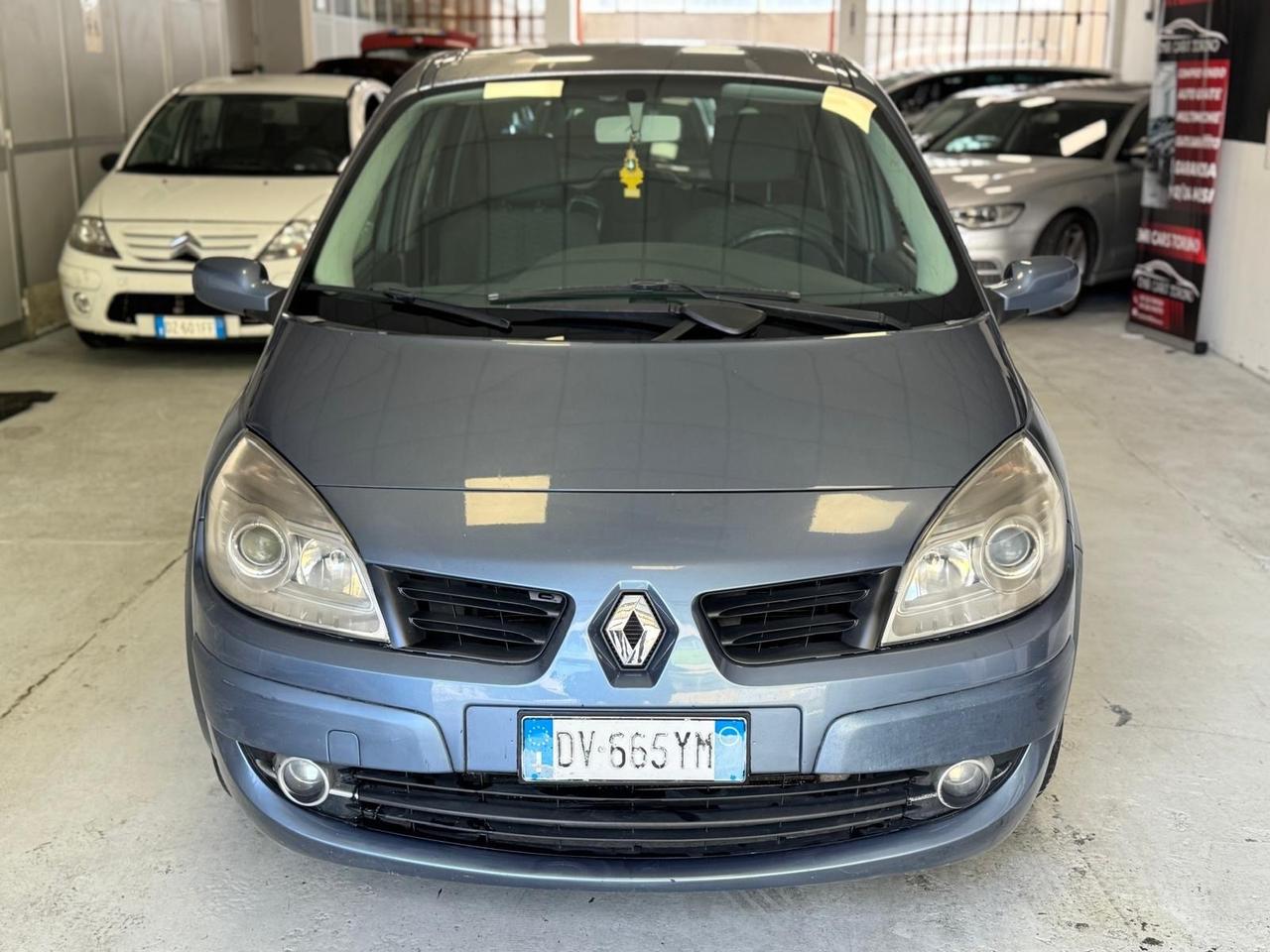 Renault Scenic Grand Scénic 1.5 dCi/105CV PlayStation Portable