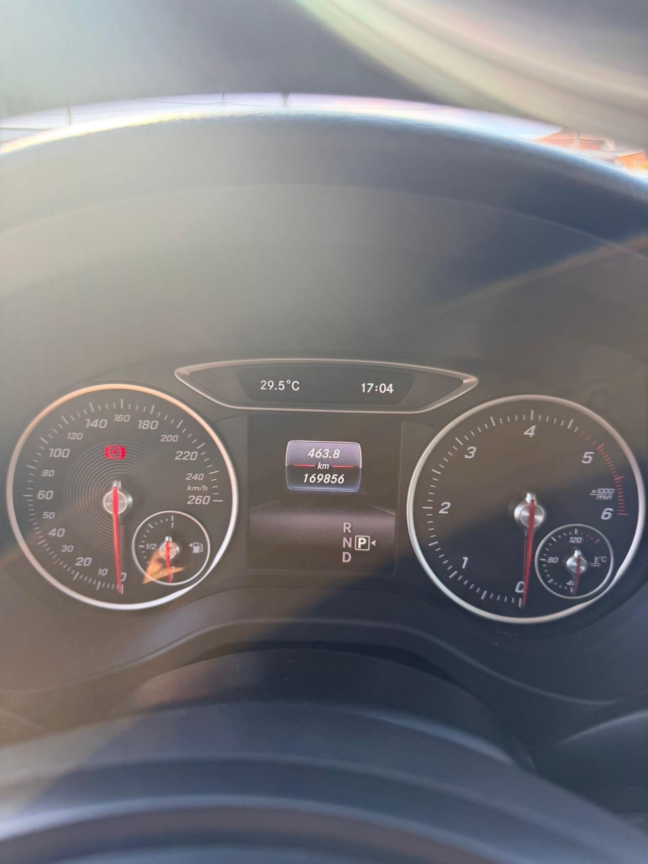 Mercedes-benz GLA 200 d Automatic 4Matic Business