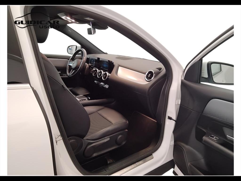 Mercedes-Benz GLA-H247 2020 - GLA 180 d Sport auto