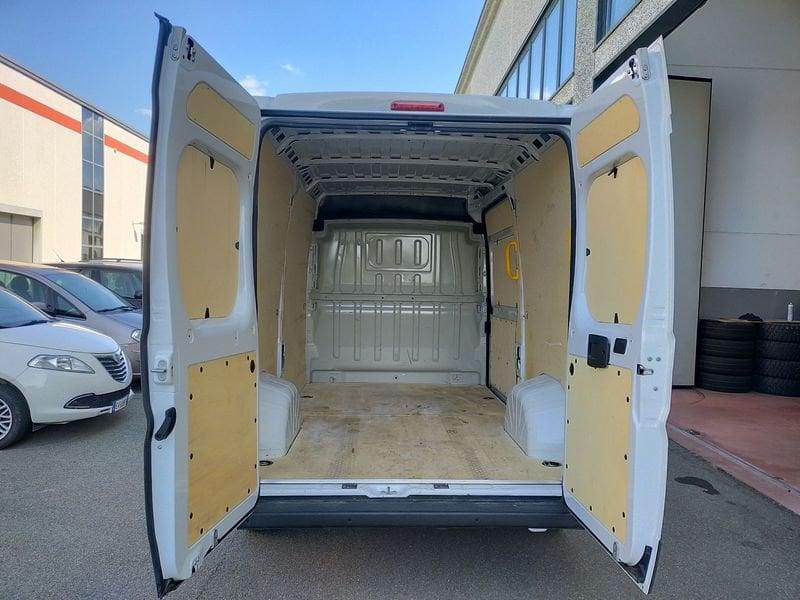 FIAT Ducato 33 2.2 Mjt 140CV PM-TM H2-L2 Furgone