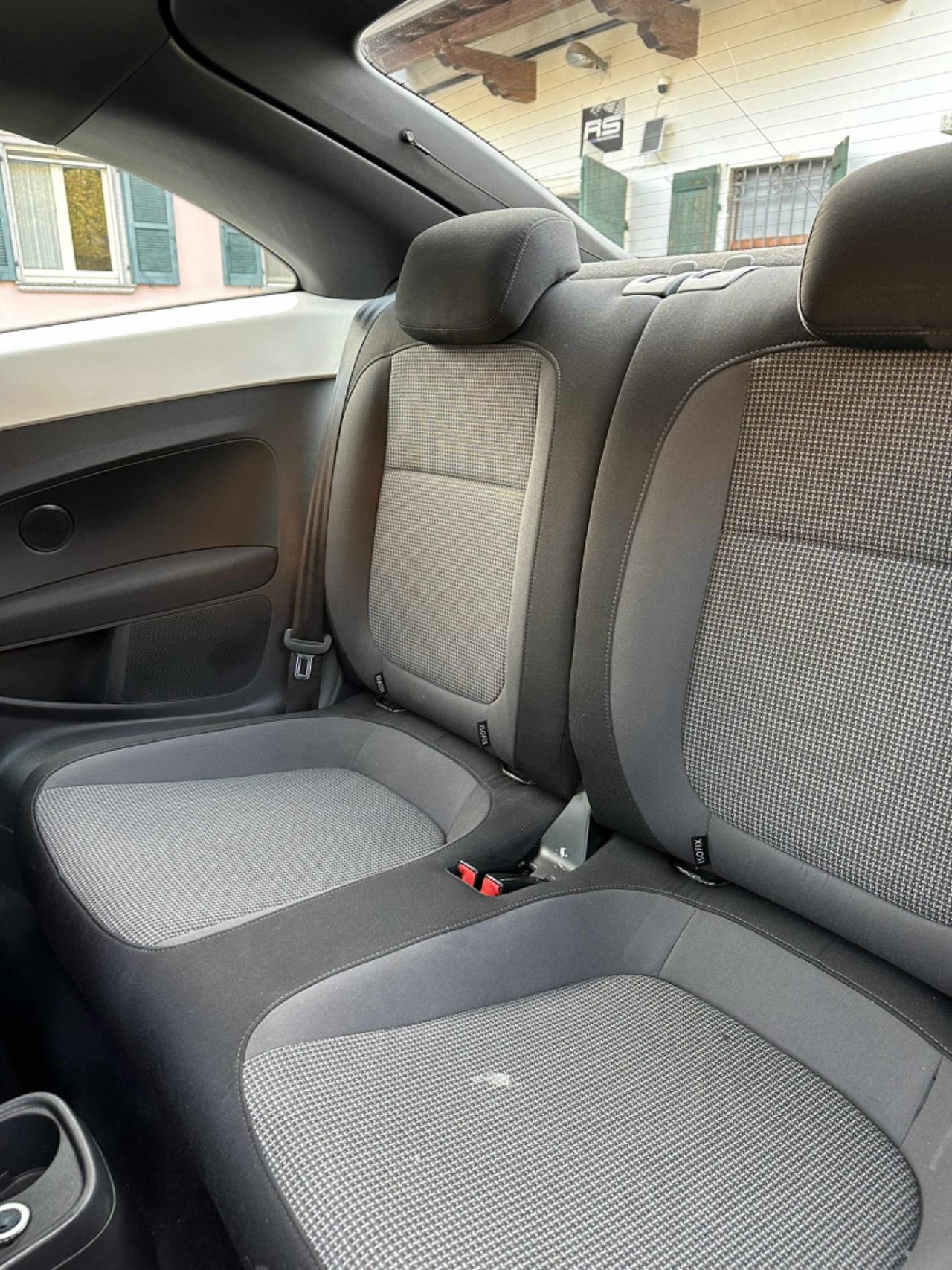 Volkswagen MAGGIOLINO BEETLE 1.6 TDI VINTAGE KMCERT