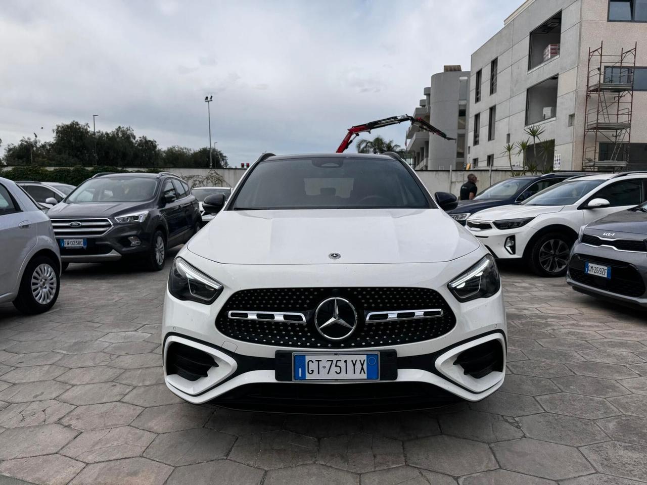 MERCEDES GLA 200D 2024 150 CV FULL OPTIONAL