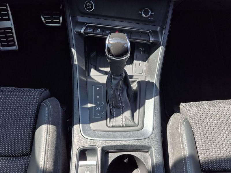 Audi Q3 45 1.4 tfsi e S Line Edition s-tronic