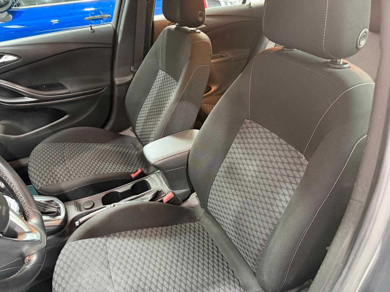 Opel Astra IVA ESPOSTA Neopatentati Cambio Automatico