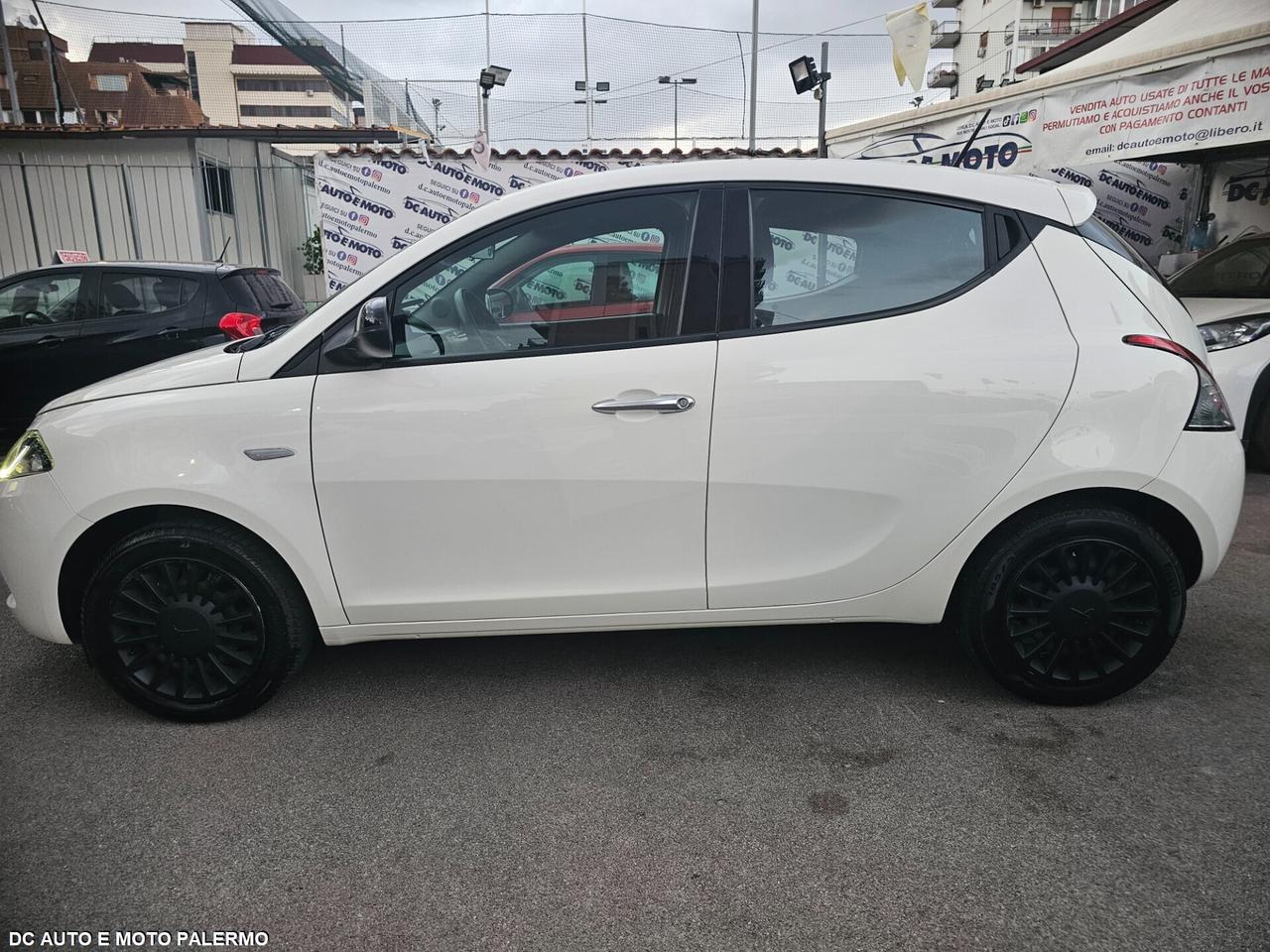 Lancia Ypsilon1.0 Benzina 69CV.Hybrid Ecochic 2022