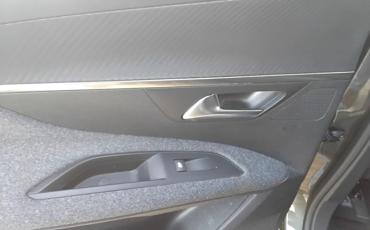 Peugeot 3008 BlueHDi 130 S&S Active